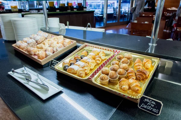 Prima Colazione Buffet Nel Ristorante Dell Hotel — Foto Stock