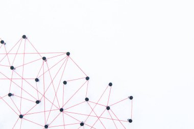 Bağlanma kavramı - ağlar ağ bağlı iplik kırmızı beyaz kağıt kopya alanı ile üzerinde. Simülatörü bağlantı sosyal medya, internet, insanlar iletişim, bağlama varlıklar