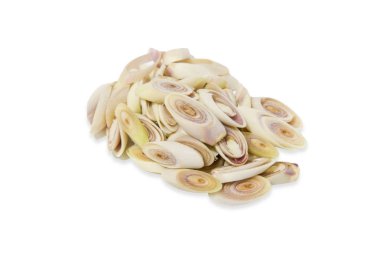 Kırpma yolu ile beyaz arka plan üzerinde izole limon otu dilimleri 