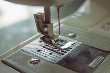 dikiş makinesini kapat