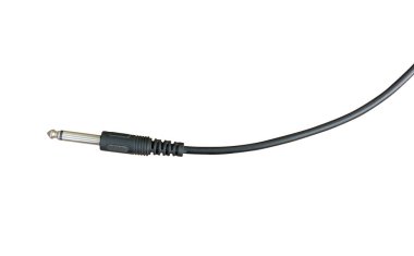 gitar izole beyaz zemin üzerine siyah kablo ile radyo sinyalleriyle iletilen kriko 
