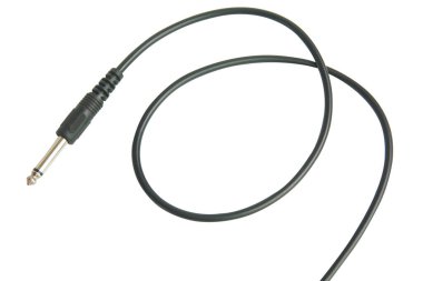 gitar izole beyaz zemin üzerine siyah kablo ile radyo sinyalleriyle iletilen kriko 