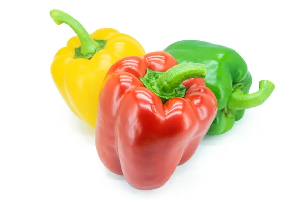 Amarelo, vermelho, verde, pimentão ou pimentão doce ou isol de capsicum — Fotografia de Stock