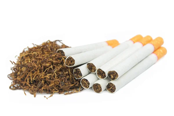 Zigarette und Tabak isoliert auf weißem Hintergrund — Stockfoto