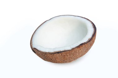 Hindistan cevizi parçaları kırpma yolu ile beyaz arkaplanda izole 