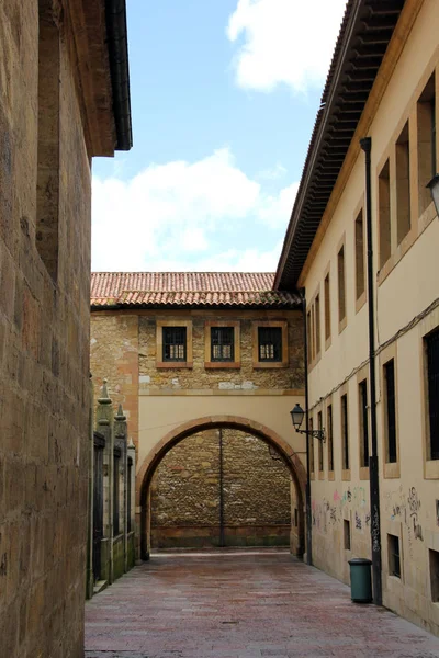 Il centro storico di Oviedo — Foto Stock