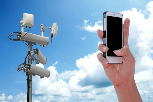 Antenne Mobilnettverk Håndtelefon Blå Himmel – stockfoto