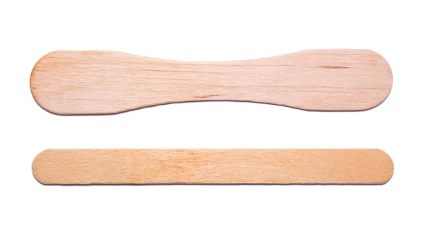 İki ahşap dondurma izole üzerinde beyaz arka plan sopa