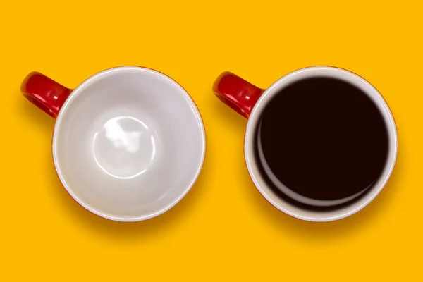 Empty Full Red Cups Coffee Set Yellow Background — Stock Photo, Image