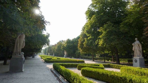 Madrid Park Heykel Alley