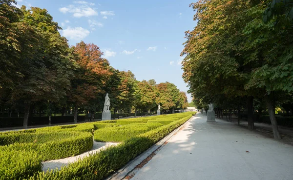 Madrid Park Heykel Alley