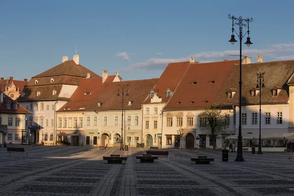 Wielki Plac Sibiu Tuż Przed Zachodem Słońca Słynna Atrakcja Turystyczna — Zdjęcie stockowe