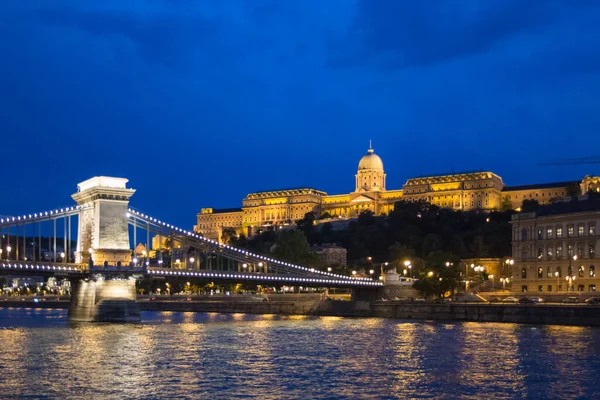 Hungarian Landmarks Budapest Seen Danube River Warm Summer Night — Stock Photo, Image