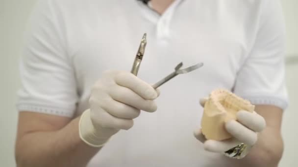 Ортопедичні стоматологічний інструмент — стокове відео