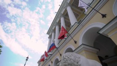 Saint-Petersburg, Rusya-2 Haziran 2018: Dört mevsim aslan Palace hotel dış