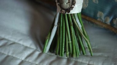 Yatağa gelin buketi