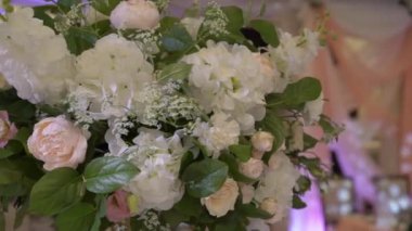 Masa dekorasyonu partide