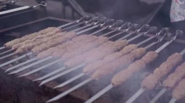 Barbekü ızgara, et pişirme