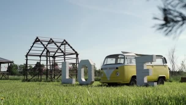 Bus mini retro lama — Stok Video