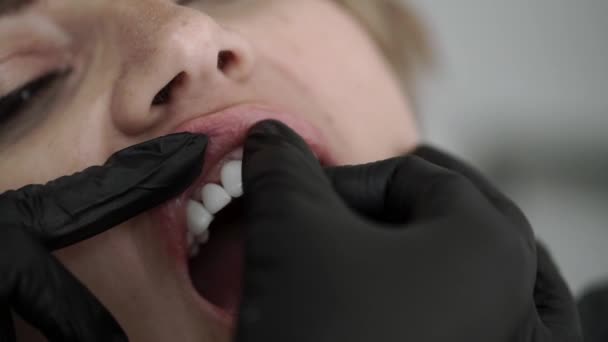 Patient En clinique dentaire — Video