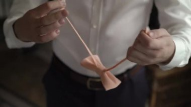 Papyon takan genç adam