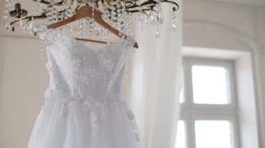 Beyaz gelinlik gelin