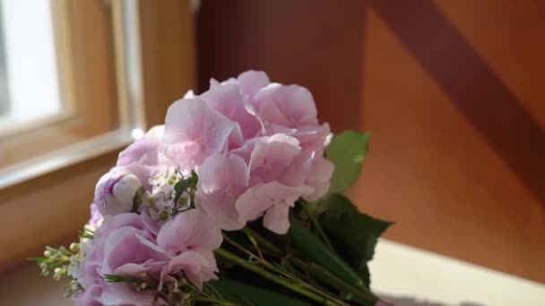 Bouquet de mariage nuptial fleurs roses — Video