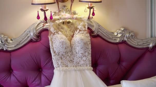 Biała suknia Suknie ślubne — Wideo stockowe