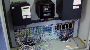 Elektrik Fabrika endüstriyel makine üzerinde