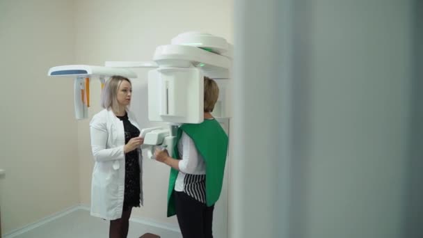 Dental X-Ray Scanner and Patient — Stock Video