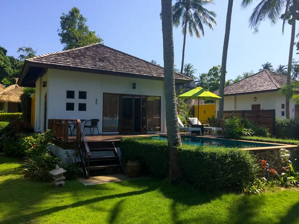 Özel havuzlu lüks tropikal villa resort