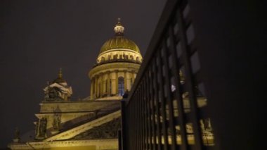 Isaacs Katedrali, Saint-Petersburg geceleri