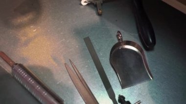 Kuyumcu Takı bir parça yapar