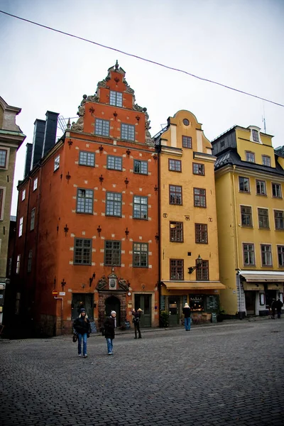 STOCKHOLM, SUÉCIA - NOVEMBRO 1, 2008: City street em Estocolmo Suécia Fotografias De Stock Royalty-Free