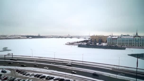 SAN PETERSBURGO, RUSIA - 2 DE FEBRERO DE 2019: Vista aérea de la ciudad de San Petersburgo en invierno — Vídeo de stock