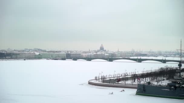 V zimě se v Petrohradu zobrazuje letecká anténa — Stock video