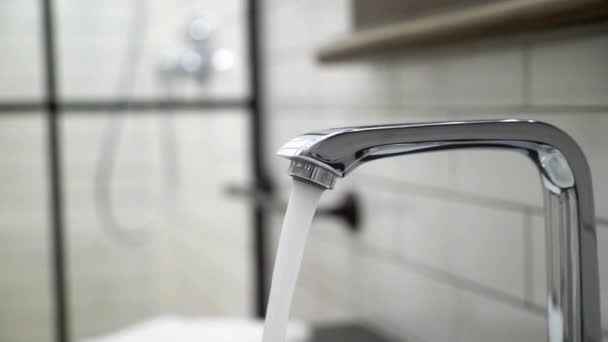 Young man washing hands and face — Stock Video