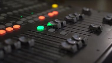 Ses müzik karıştırıcı kontrol paneli