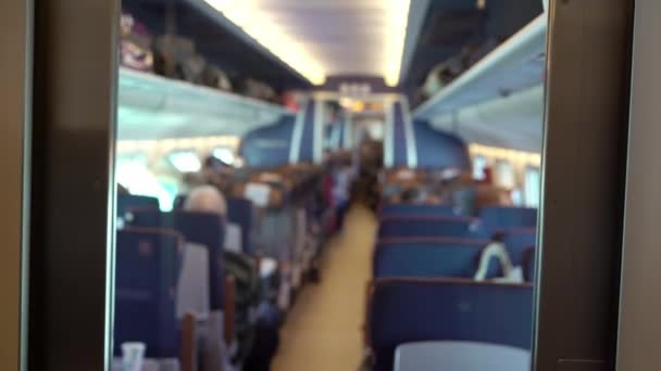 Cabine van coach in een trein — Stockvideo