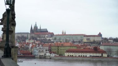Vltava Nehri ve Prag 'ın tarihi merkezi, eski kentin binalar ve simgesel yapıları, Prag, Çek Cumhuriyeti