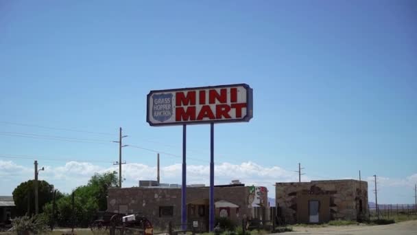 Mini mart shop sign — Stock Video