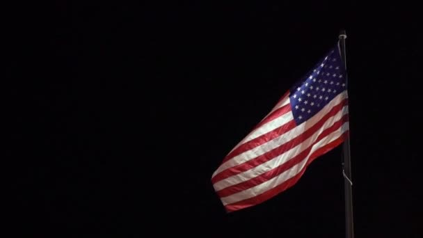 Bandera de EE.UU. en fondo negro — Vídeos de Stock
