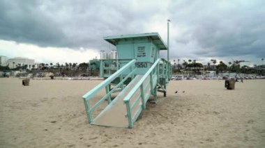 Los Angeles sahilinde cankurtaran