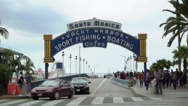 ลอส แองเจลิส สหรัฐอเมริกา 11 พฤษภาคม ค.ศ. 2019: ท่าเรือซานตาโมนิก้า — วีดีโอสต็อก