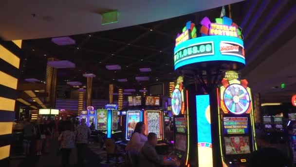 Las Vegas, Usa - 12 травня 2019: машини казино — стокове відео