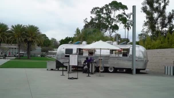 LOS ANGELES, SUA - 9 MAI 2019: Cafenea pentru camioane alimentare — Videoclip de stoc