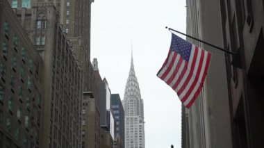 Binada ABD bayrağı