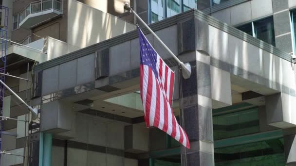 USA flag at building — Stok Video