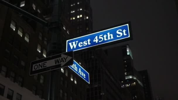 Нью-йоркське місто вночі — стокове відео