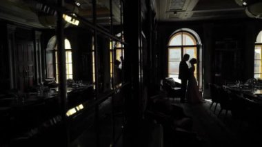 Gelin ve damat silueti